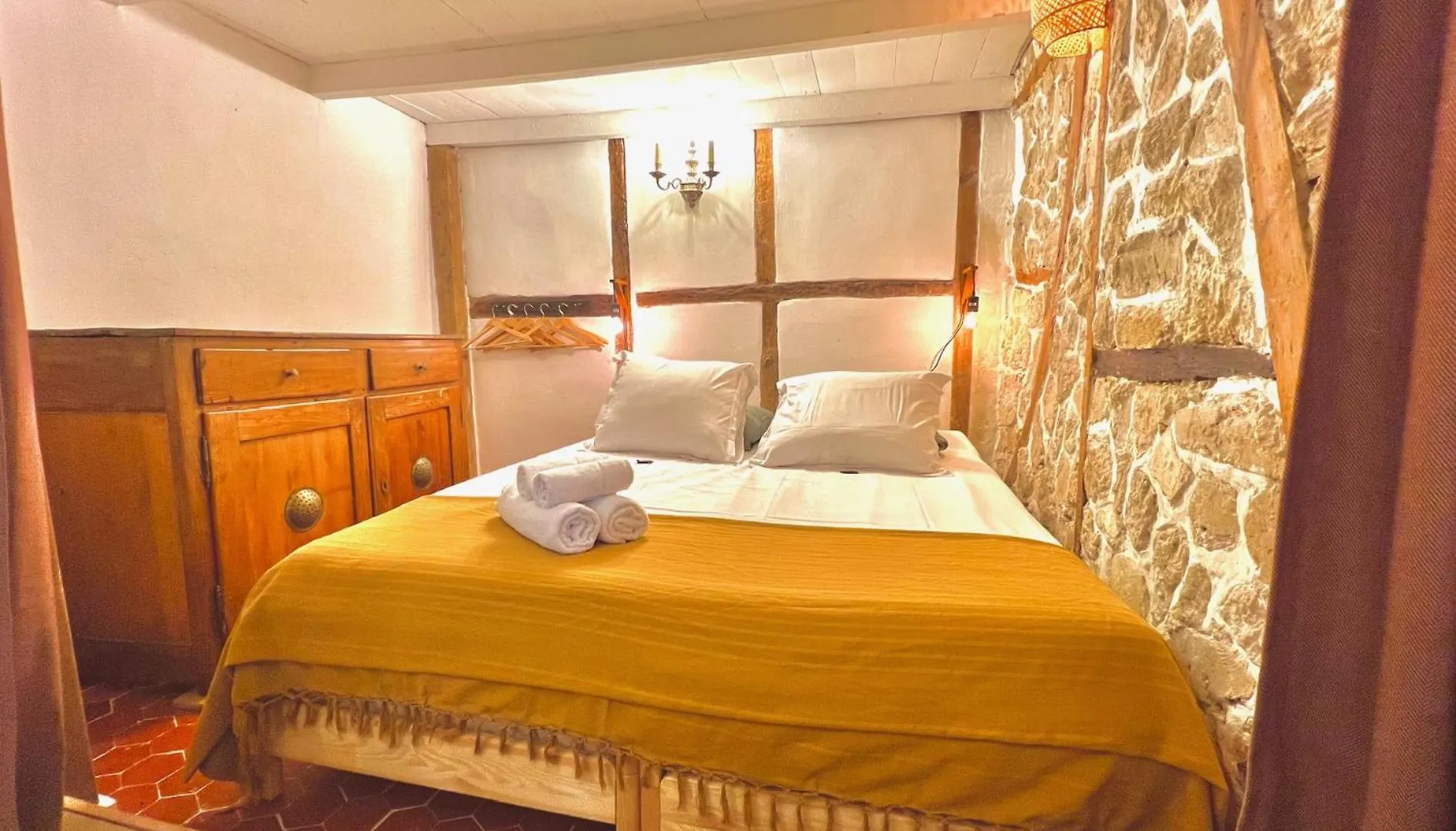 Aparthotel Riviera - Maison Du Chateau - Old Town - Promenade Des Anglais Ницца